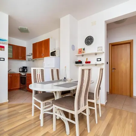 Vidak Apartament *